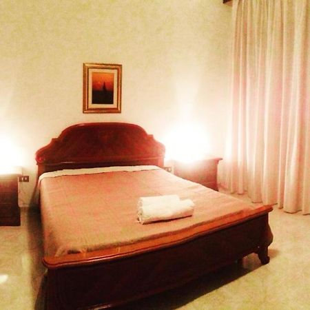 A Due Passi Rooms La Maddalena  Zewnętrze zdjęcie